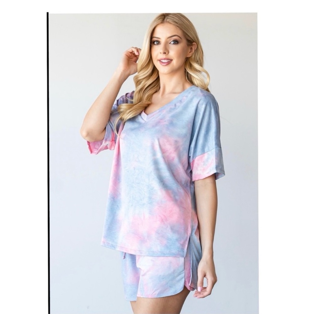 Two Piece Tie Dye Set! 🩳👚😍-LAST ONE DON’T MISS OUT!! Size S - Picture 11 of 12